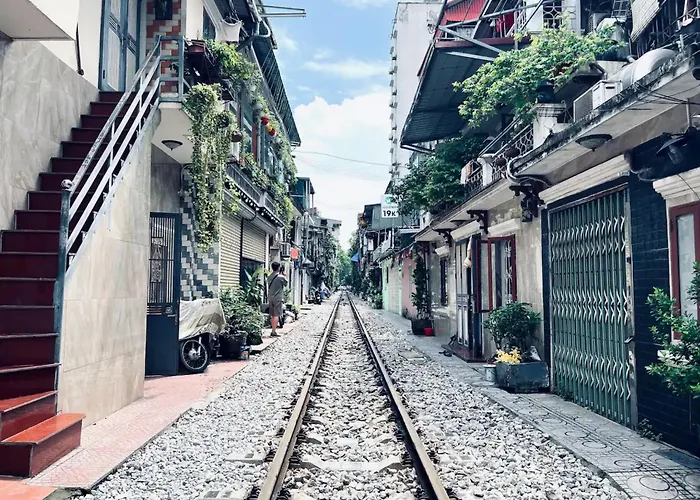 Old Quarter Danny\'S Spacious 2-Floor Apartment, Next To Train Cafe Street